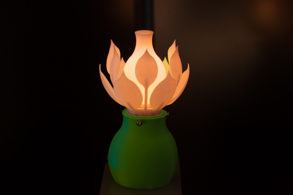 Mental Blossoming lamp demo image